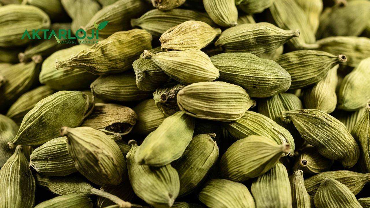 Kakule Tohumu Nasıl Tüketilir? Kakule Günde Ne Kadar Tüketilmeli?