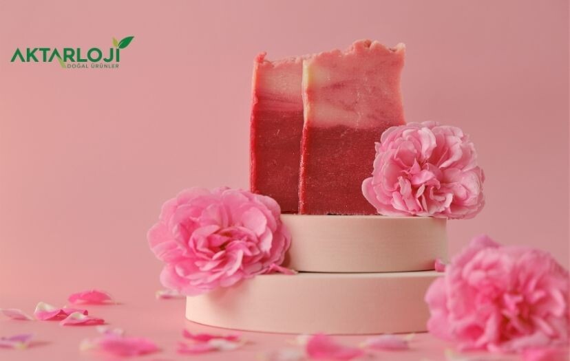 Gül Sabunu Cilde, Saçlara Faydaları Nelerdir? Gül Sabunu Neye İyi Gelir?