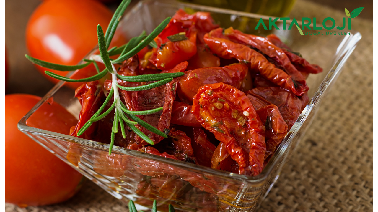 Tam Kıvamında: En Lezzetli Kahvaltılık Domates Kurusu Tarifi