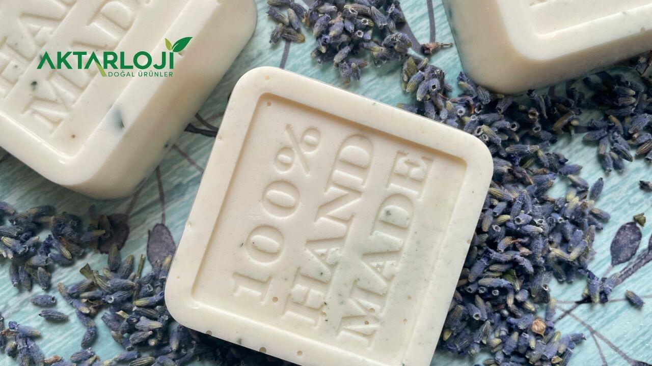 Halep Sabunu Sivilceye İyi Gelir mi? Nasıl Kullanılır?